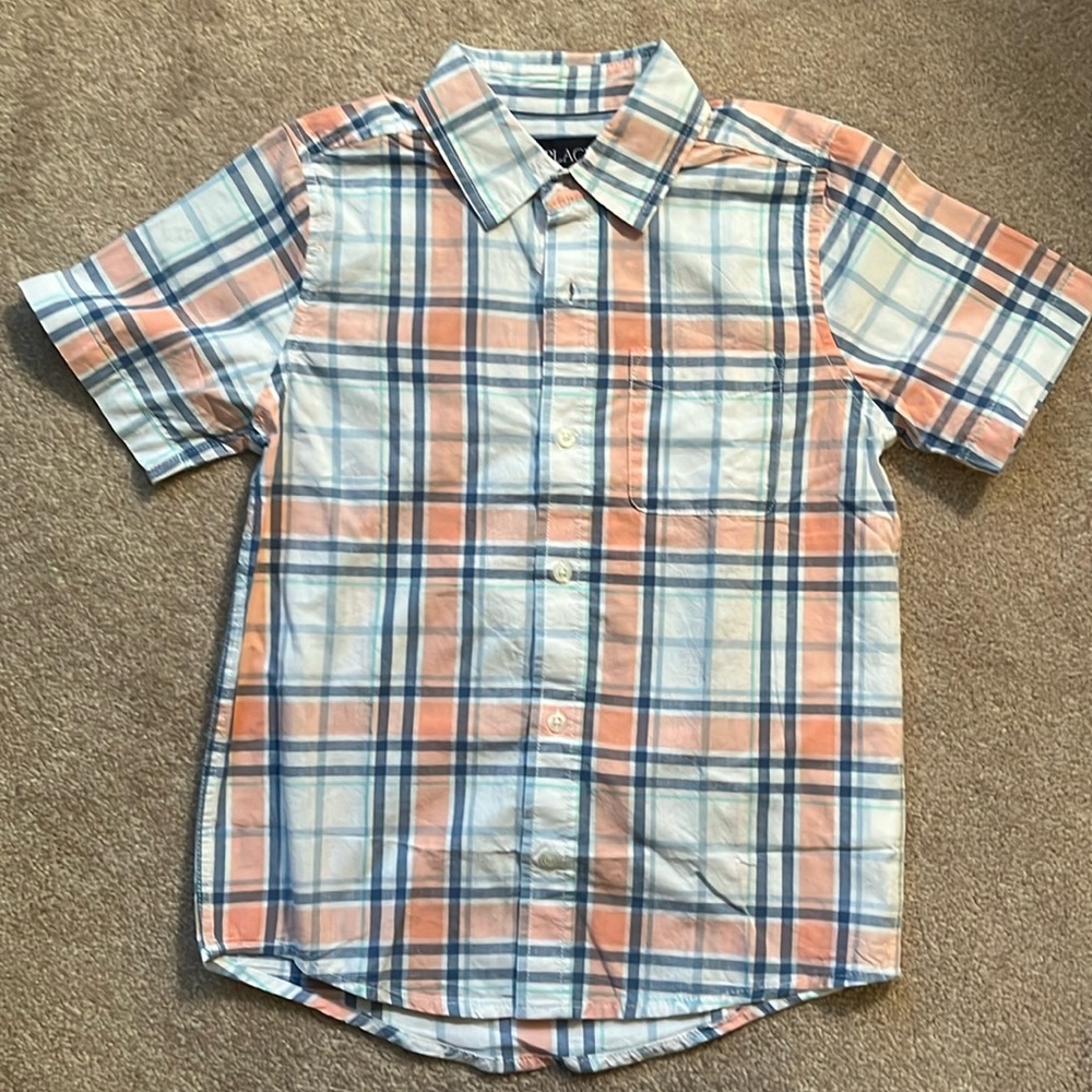 Boys button down short sleeve shirt.